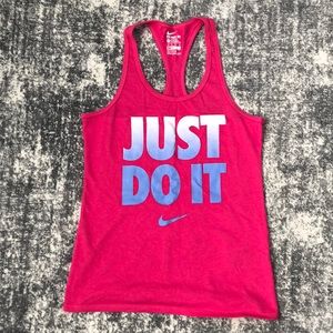 Nike sports shirt 💓